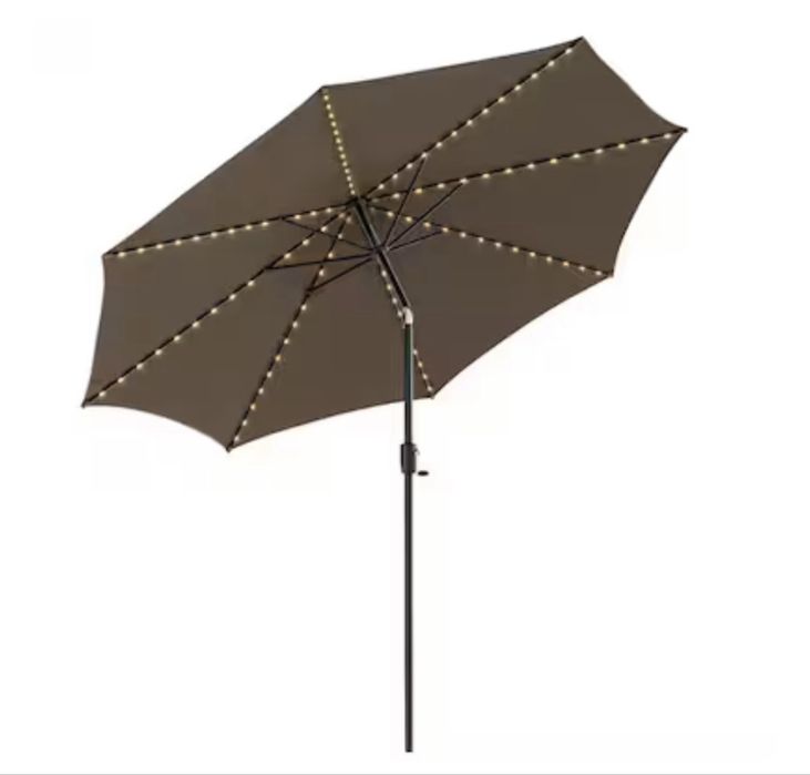 Duzy parasol ofrodowy  z lampkami brazowy