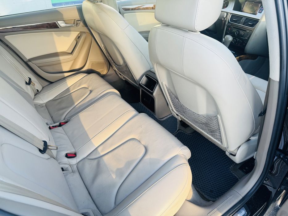 Продам Audi A4 2011 рік 2.0 Бензин Quattro після ДТП!
