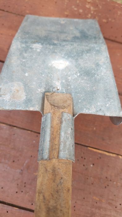 Szufelka do popiołu z pieca lub kominka