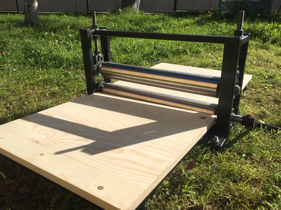 Валковий прес, Валковый пресс, станок для конвертов, коробок, резки