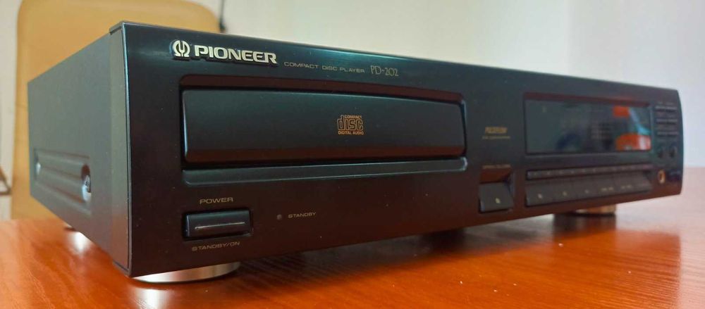 Cd-проигрыватель PIONEER PD-202 (Made in Singapore)