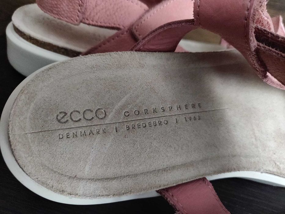Ecco босоножки, сандалии подростковые р. 35 стелька 23 см, новые.