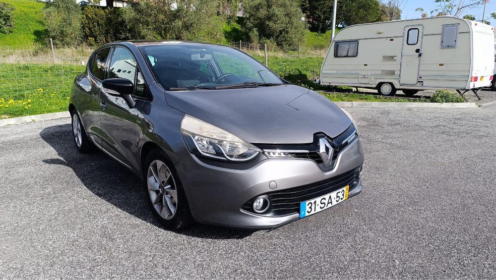 Renault Clio 1.5 DCI Limited – Económico e Fiável
