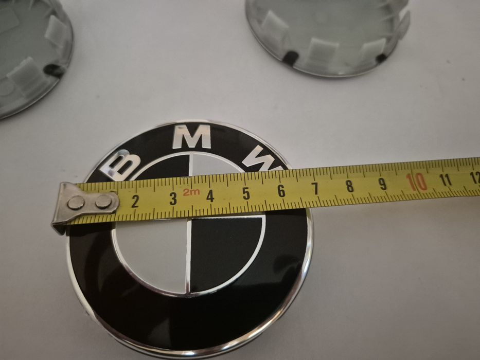 dekielki kołpaki do bmw średnicy 68/64mm czrno- białe