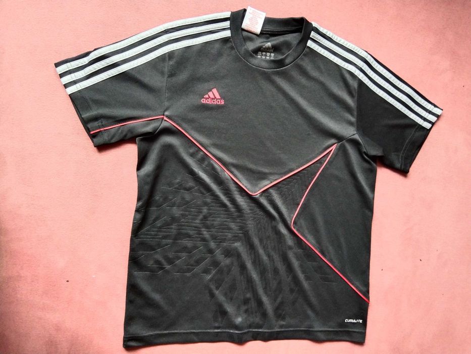 Koszulka Adidas.