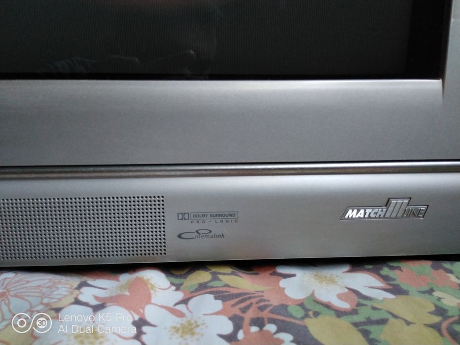 TV PHILIPS em bom estado