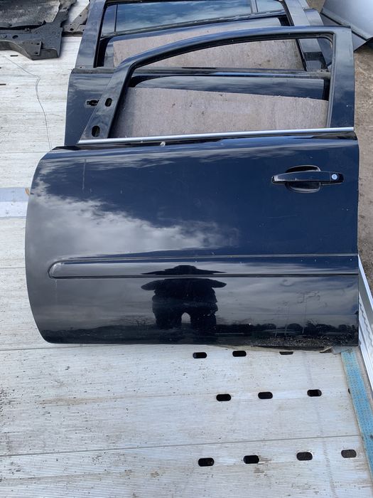Zafira B drzwi przednie lewy lewy przod z20r