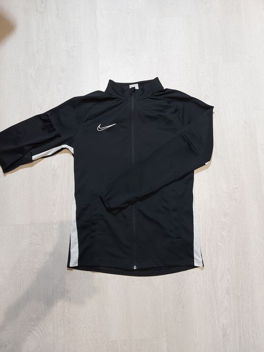 bluza sportowa nike