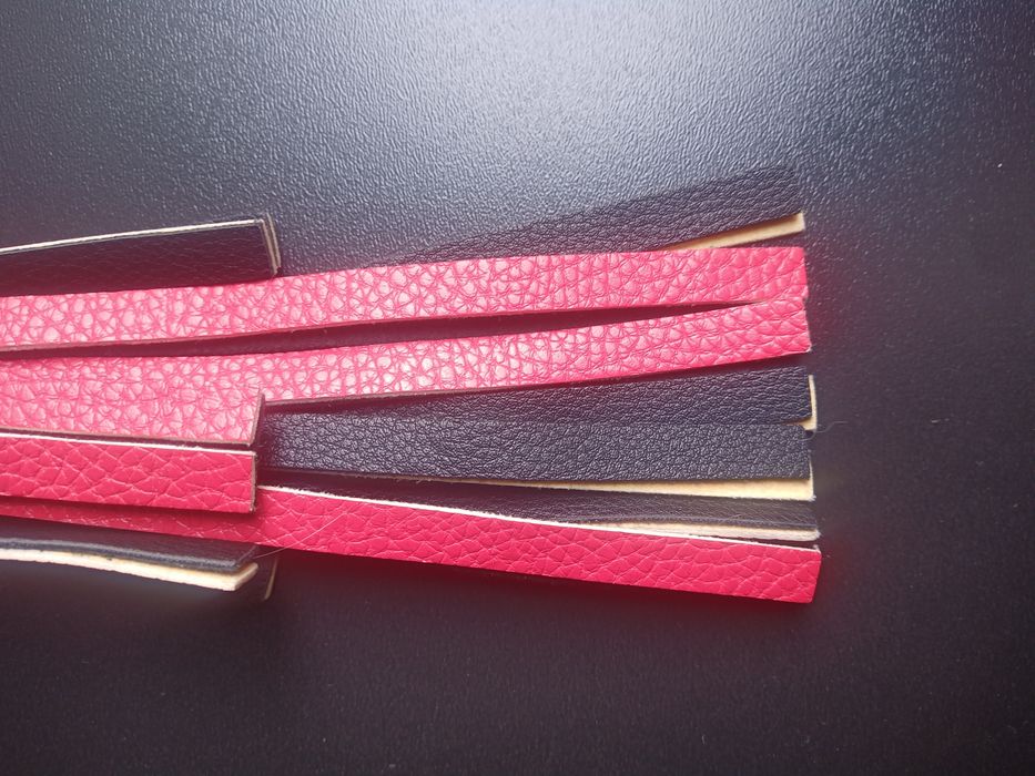 brelok zawieszka przywieszka od torebki CK kutas breloczek do torebki