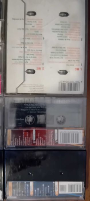 Cassetes de Música Coletâneas Internacionais 06/2026.