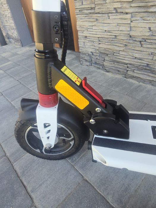 Hulajnoga elektryczna,  Motus 8.5 pro lite