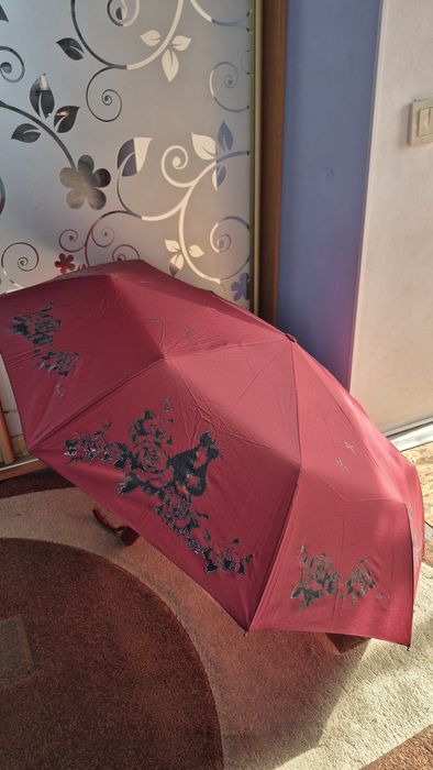 Женский качественный  зонт-полуавтомат Romit