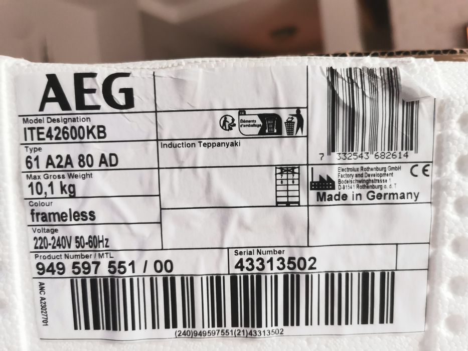 Płyta indukcyjna ceramiczna AEG.