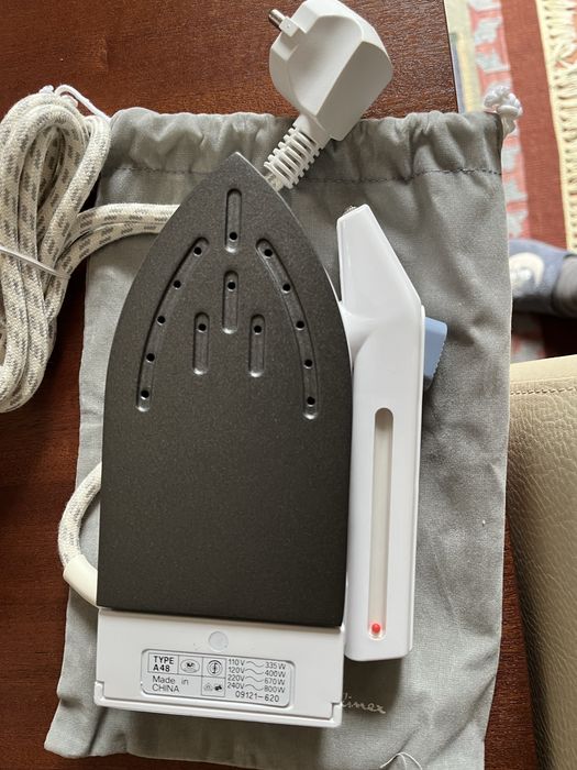 Ferro de engomar de viagem