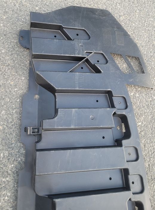Osłona Pod Zderzak Plastik Przód Nissan Leaf II 2 Nowa