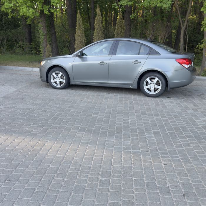 Продам економічний та жвавий автомобіль