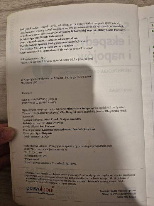 Podręcznik " Sporządzanie i ekspedycja potraw i napojów "