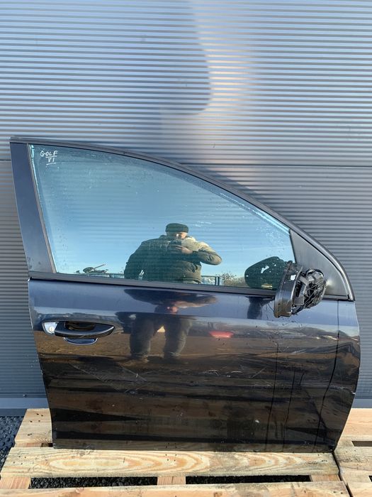 VW Golf VI 6 HB drzwi prawe przednie prawy przód czarne 5D