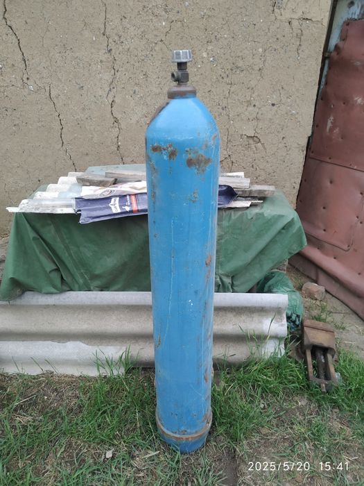 Углекислотный  Кислородный баллон