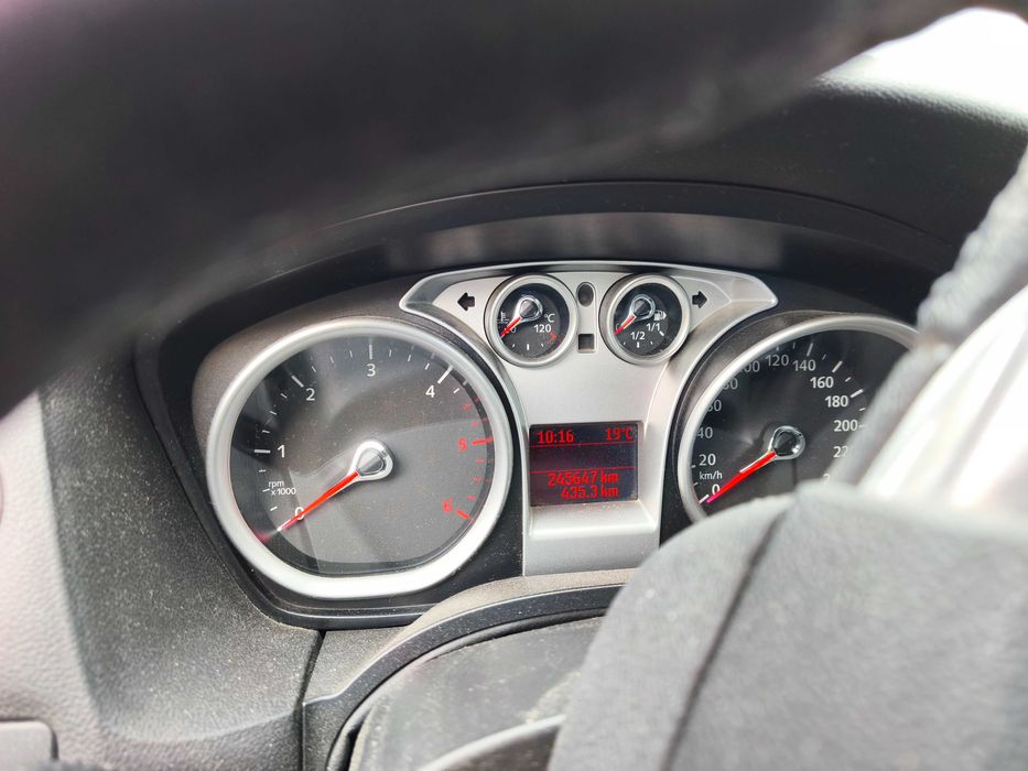 Ford Focus SW — fotografia 4