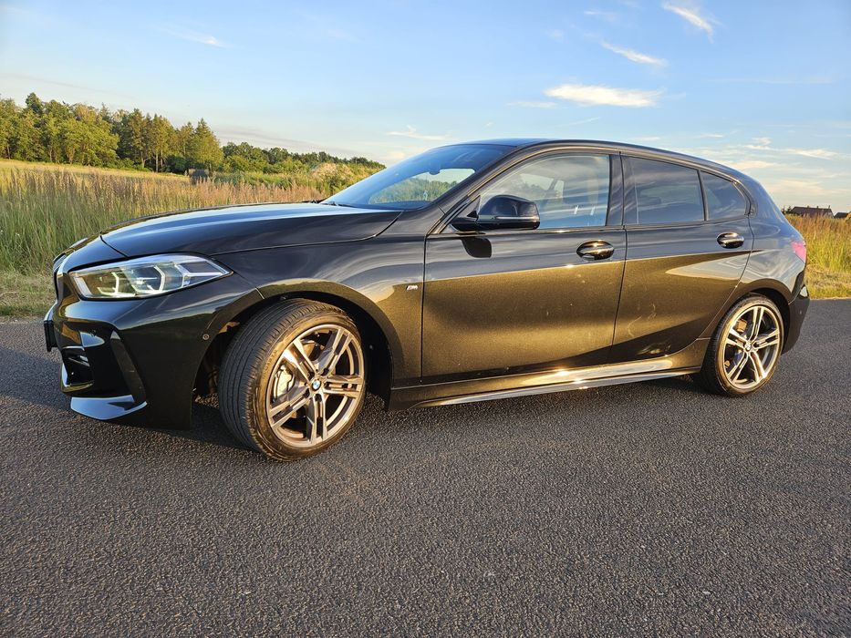 BMW Seria 1 F40 M Sport | 2022 | Automat | Panorama
