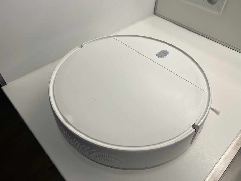 Robot spratajacy xiaomi Mi Vacuum -mop essential