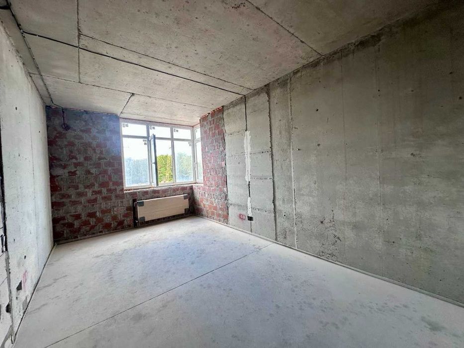 Просторная 3-комнатная квартира 90 м² в новом доме!