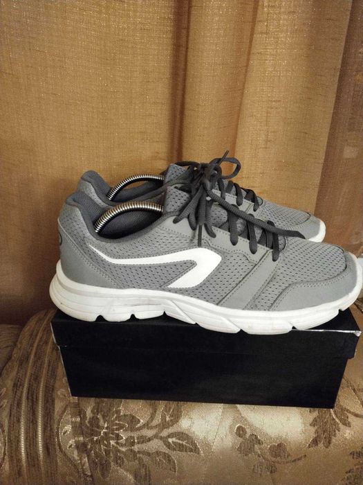 Кросівки чоловічі Decathlon Ekiden One сірі 43 р.