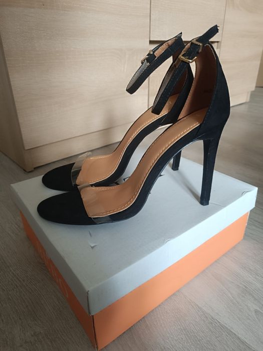 Nowe szpilki BEBO