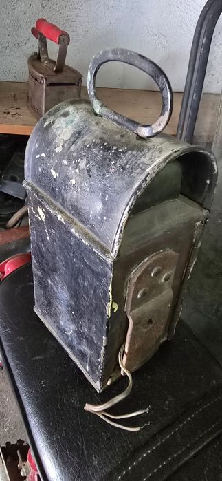 Lanterna ferroviária electrificada