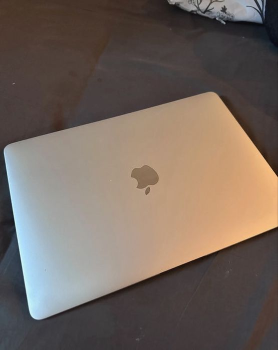 Macbook air 13” 2018