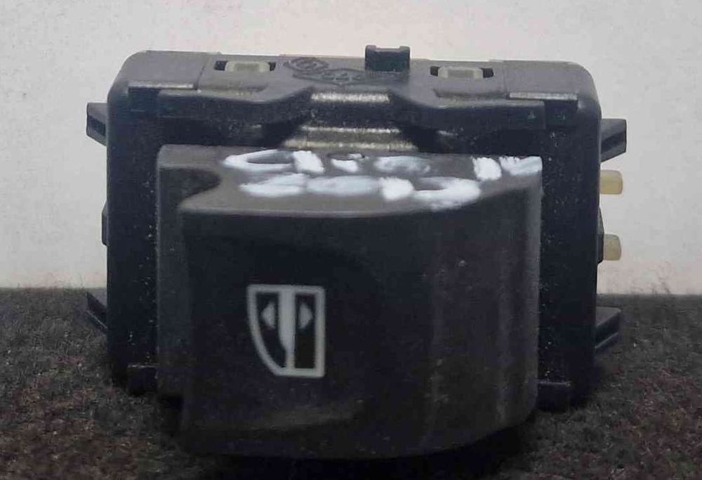 Comando / Botão / Interruptor Vidros Frente Esquerdo 254218614R - RENAULT CLIO IV