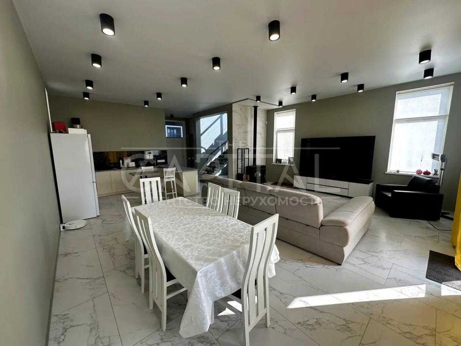 House in Kyiv, Chervonyy Khutir, Rembaza - View 2