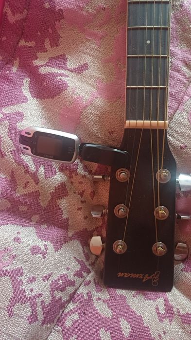 Guitarra elétrica ótimo estado