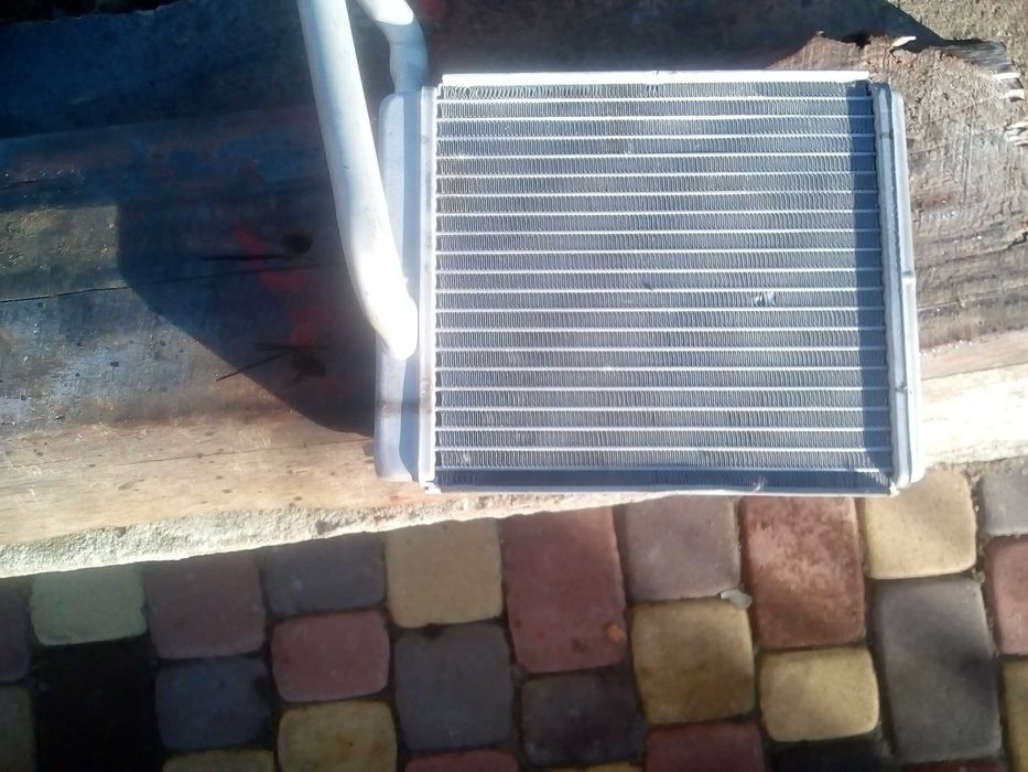 Радіатор опалювача пічки салону теплообмінник Фокус Мк1