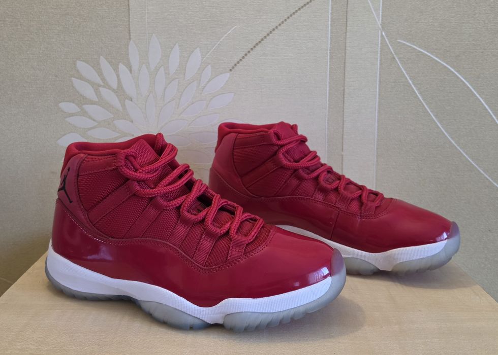 Чоловічі кросівки Air Jordan 11 Retro оригінал р.41