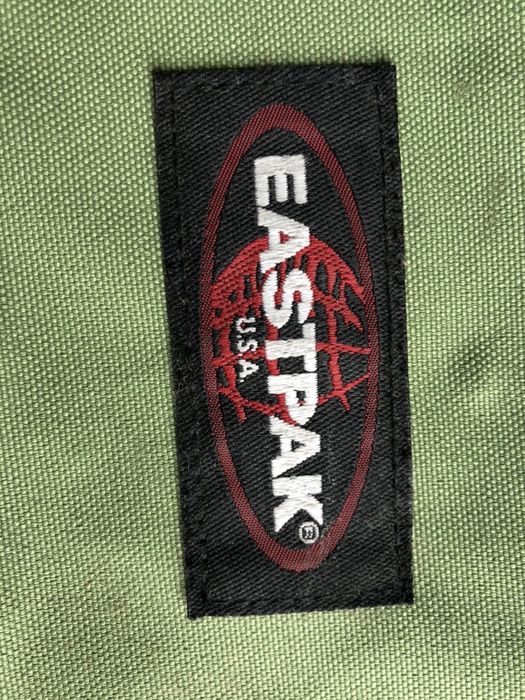Bolsa Eastpak como nova