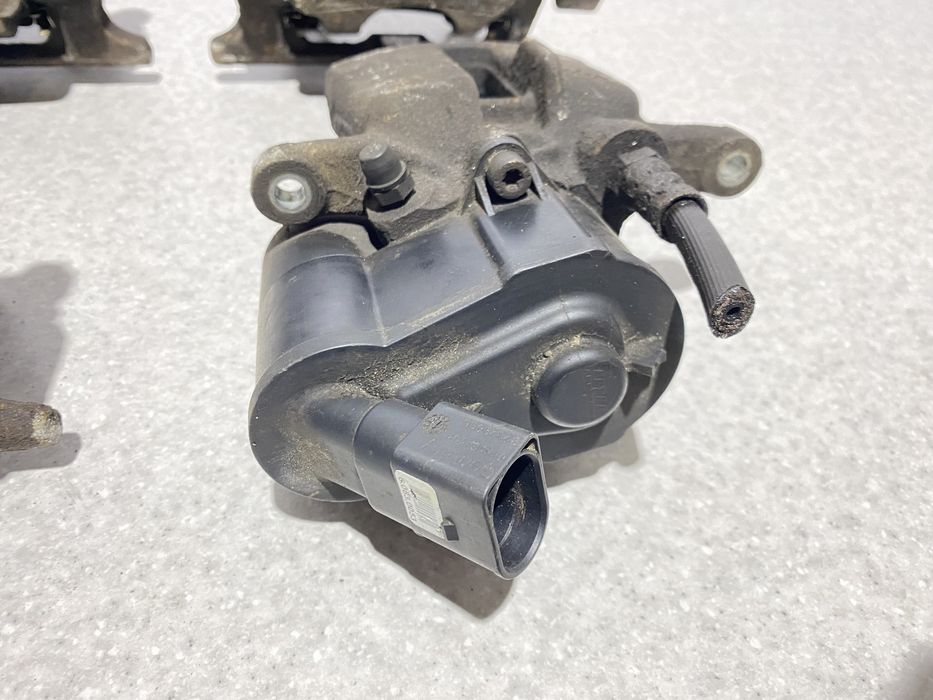 Audi A6 C6 задній гальмівний супорт Ауді А6 С6