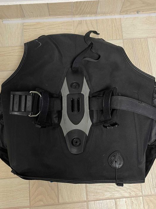 kamizelka nurkowa Aqua Lung Pro HD BCD Rozmiar L, stan bardzo dobry
