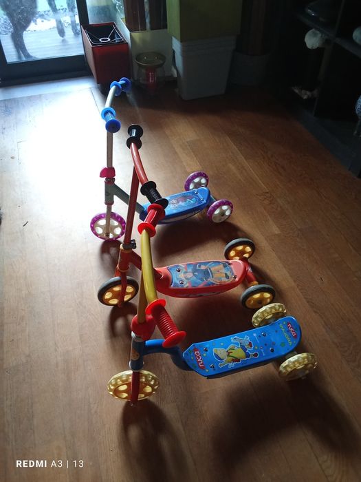 Trotinetes em excelente estado