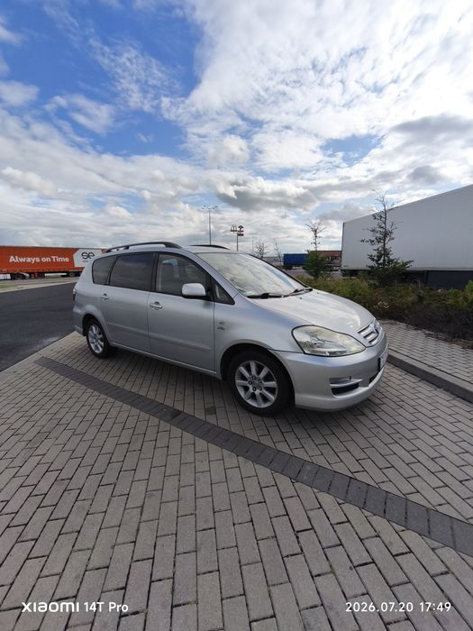TOYOTA Avensis VERSO 2.0 D4-D 116hp
