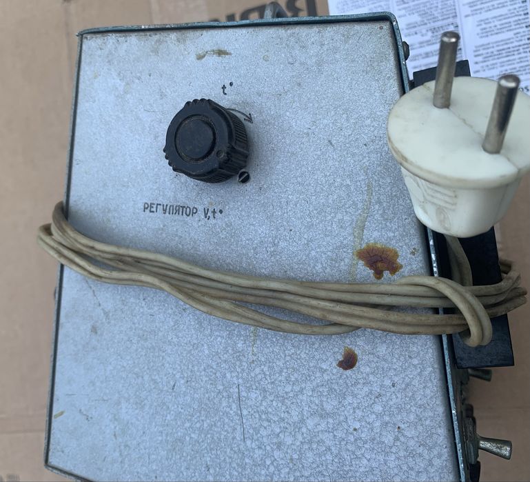 Трансформатор, Советский измерительный прибор или блок питания.