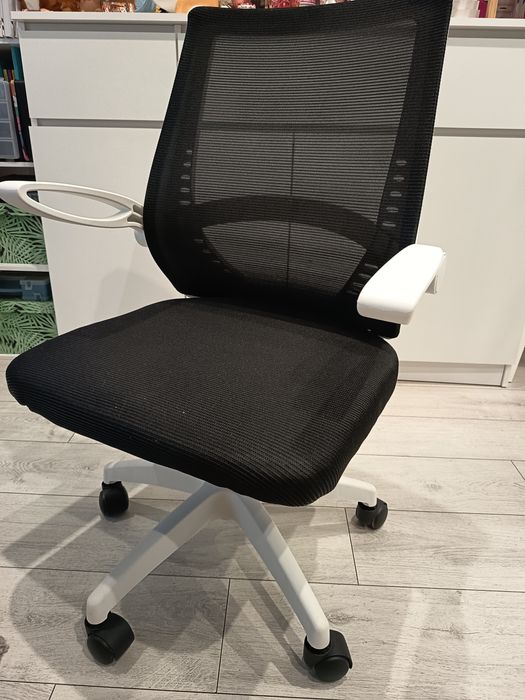 Fotel biurowy młodzieżowy