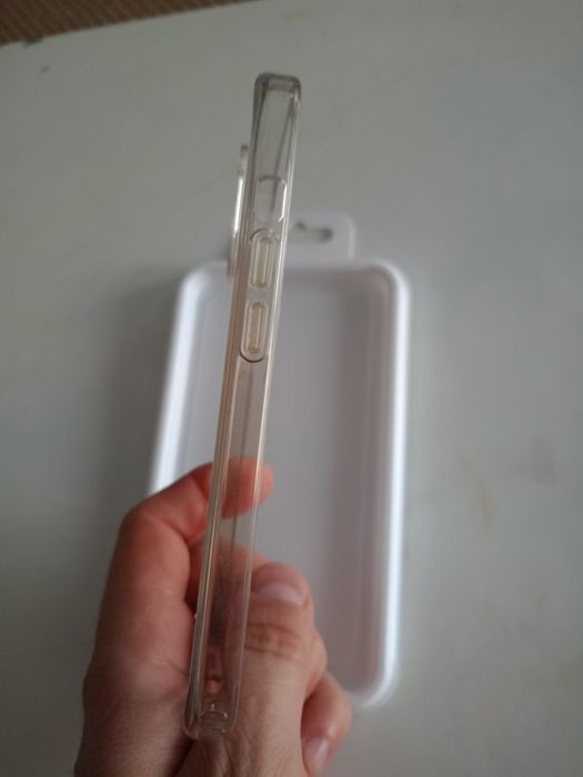 Etui iPhone 15-nowe.