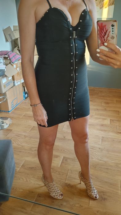 Sukienka dopasowana M/L