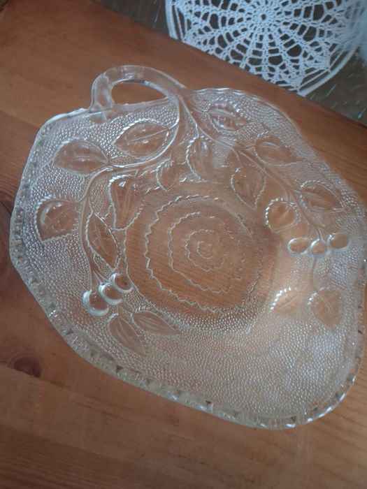 Patera vintage Ząbkowice wiśnia liście PRL