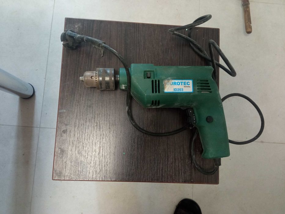 Продам електродрель