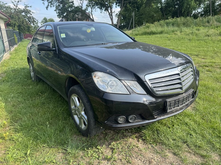 Продам Мерседес е212 по зап