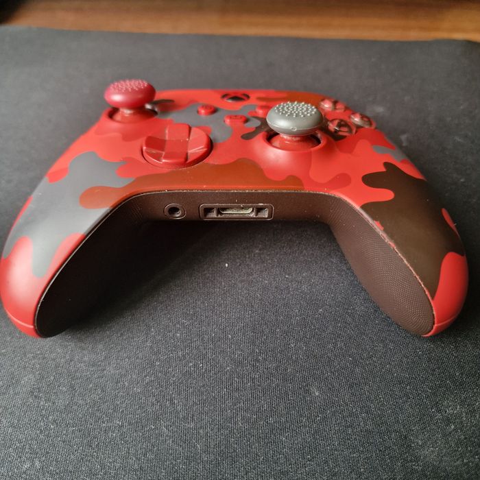 Pad/Kontroler Xbox Series S/X Red Camo + gumki