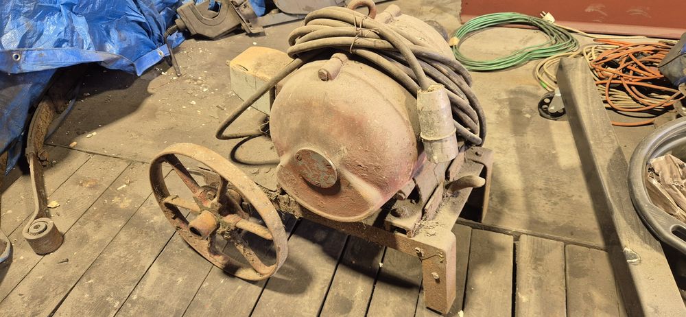 Silnik 7.5kw gwiazda trójkąt.